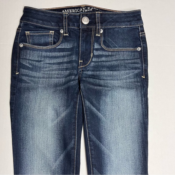 AMERICAN EAGLE Super Stretch Low Rise Skinny Leg Jeans Size 00 Short - Picture 3 of 6